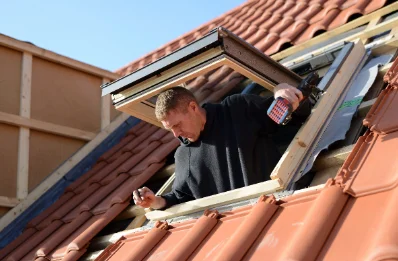 Pose de fenêtres de toit Velux à Évry